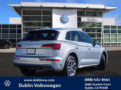 2023 Audi Q5 45 S line quattro Premium