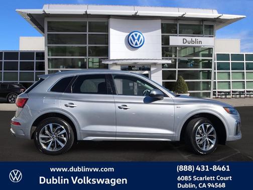 2023 Audi Q5 45 S line quattro Premium
