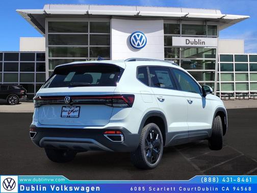 2025 Volkswagen Taos 1.5T SE