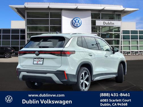 2025 Volkswagen Tiguan 2.0T SE