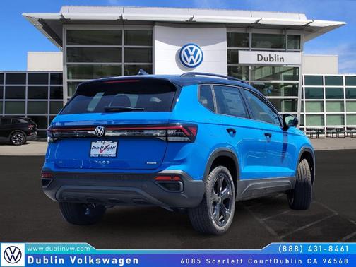 2025 Volkswagen Taos 1.5T SE Black