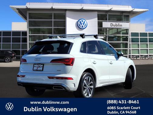 2024 Audi Q5 45 S line quattro Premium