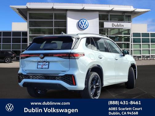 2025 Volkswagen Tiguan 2.0T SE R-Line Black