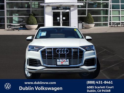 2023 Audi Q7 55 Premium Plus