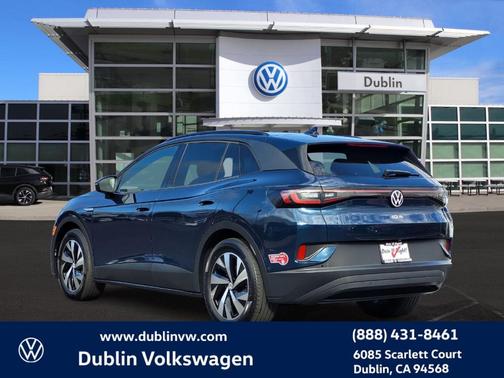 2023 Volkswagen ID.4 Pro