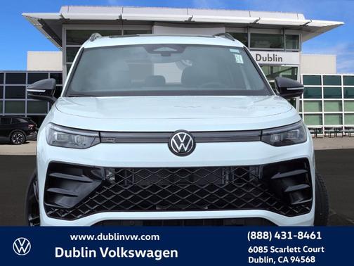 2026 Volkswagen Tiguan 2.0T SE R-Line Black