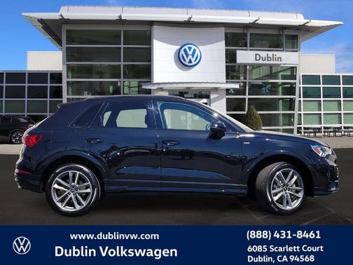 2022 Audi Q3 45 S line Premium
