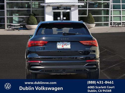 2022 Audi Q3 45 S line Premium