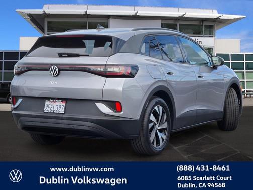 2023 Volkswagen ID.4 Pro
