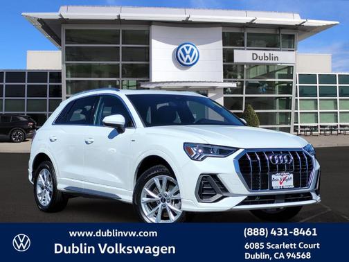 2023 Audi Q3 45 S line Premium