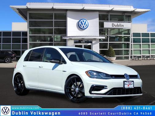 2019 Volkswagen Golf R 2.0T w/DCC & Navigation
