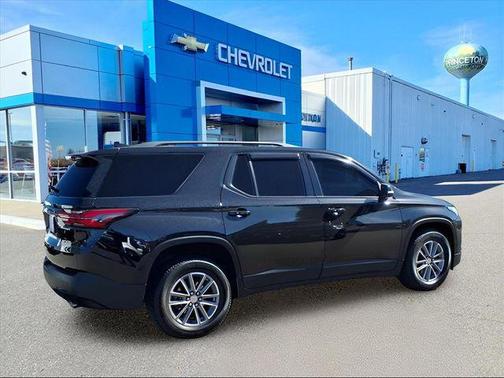 2022 Chevrolet Traverse LT Leather