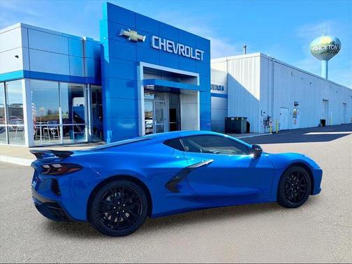 2026 Chevrolet Corvette Stingray w/2LT