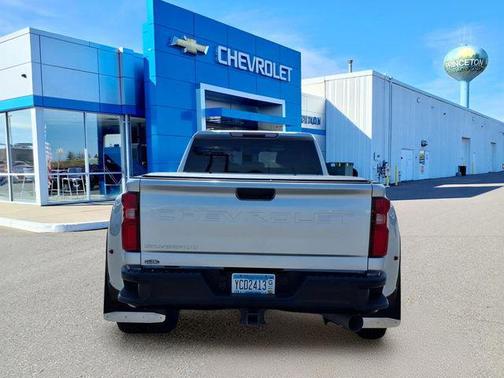 Silver Ice Metallic 2021 Chevrolet Silverado 3500 WT
