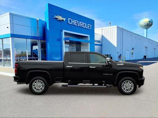 2022 Chevrolet Silverado 3500 High Country