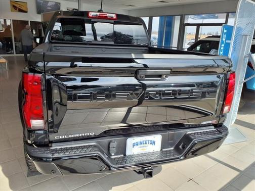 2025 Chevrolet Colorado ZR2