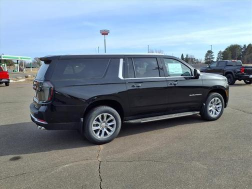 2025 Chevrolet Suburban Premier