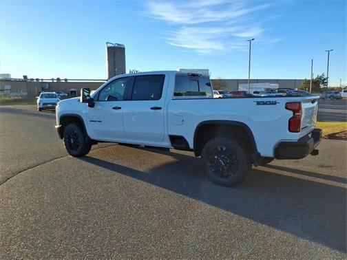 2026 Chevrolet Silverado 3500 LT