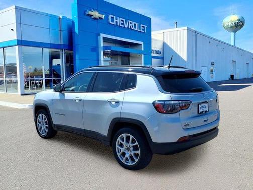 Silver Zynith Metallic Clearcoat 2025 Jeep Compass Limited