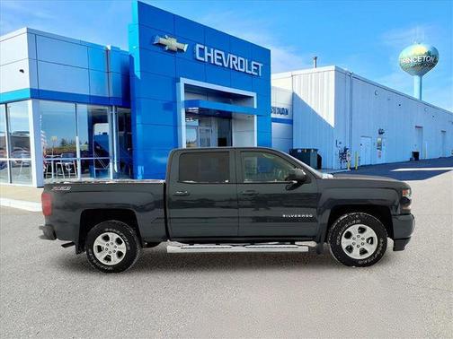 2017 Chevrolet Silverado 1500 2LT