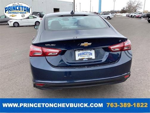 2022 Chevrolet Malibu FWD LT