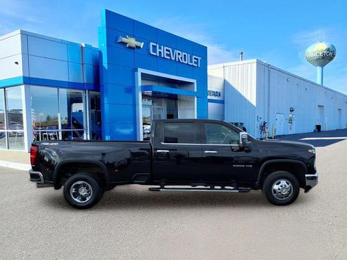 2024 Chevrolet Silverado 3500 LTZ