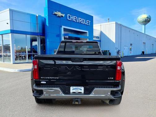 2024 Chevrolet Silverado 3500 LTZ