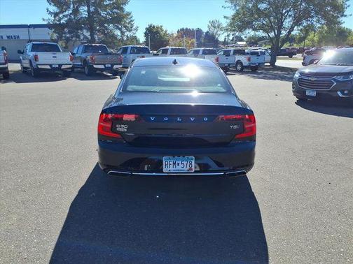 2019 Volvo S90 T5 Momentum