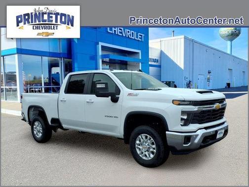 Summit White 2026 Chevrolet Silverado 3500 LT