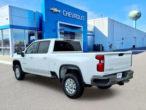 Summit White 2026 Chevrolet Silverado 3500 LT
