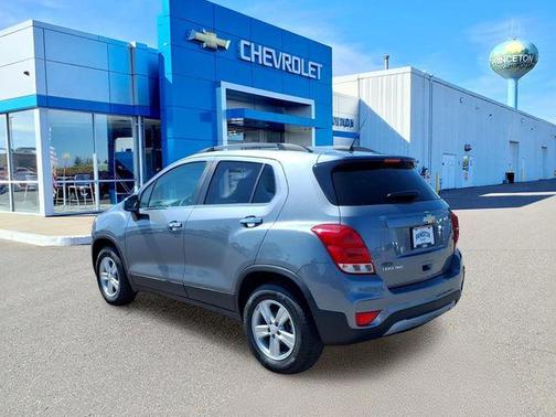 Satin Steel Metallic 2019 Chevrolet Trax LT