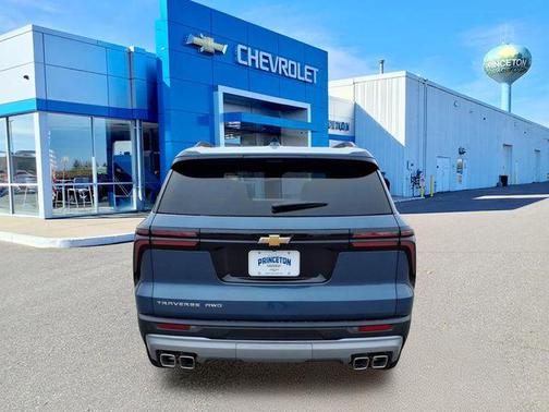 Lakeshore Blue Metallic 2026 Chevrolet Traverse LT
