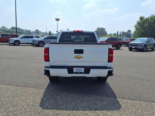 2017 Chevrolet Silverado 1500 2LT