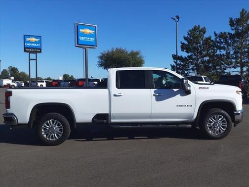 2022 Chevrolet Silverado 3500 LT