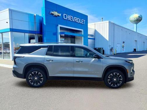 Sterling Gray Metallic 2026 Chevrolet Traverse LT