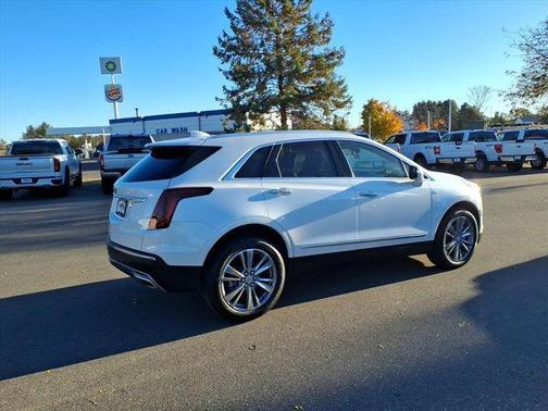 2025 Cadillac XT5 Premium Luxury