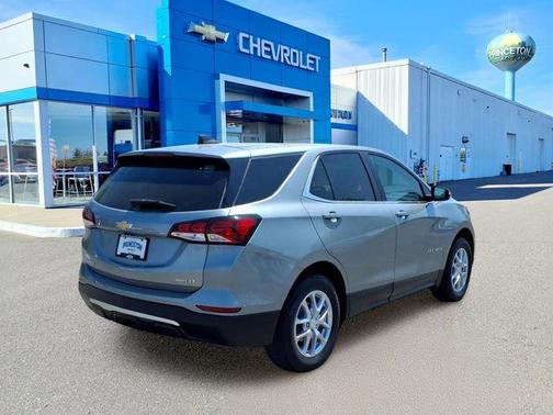 Sterling Gray Metallic 2023 Chevrolet Equinox 1LT