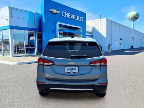 Sterling Gray Metallic 2023 Chevrolet Equinox 1LT