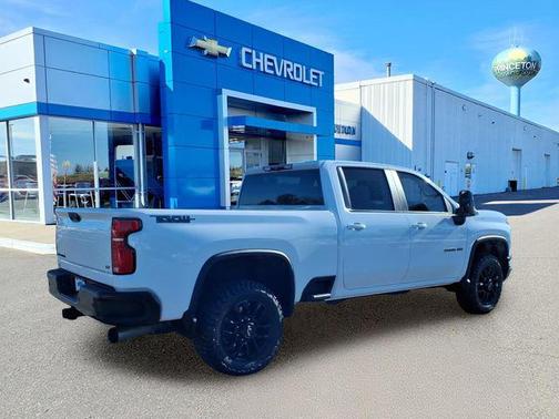 2025 Chevrolet Silverado 3500 LT