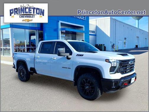 2025 Chevrolet Silverado 3500 LT