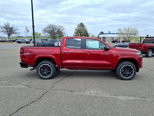 Radiant Red Tintcoat 2026 Chevrolet Colorado Z71