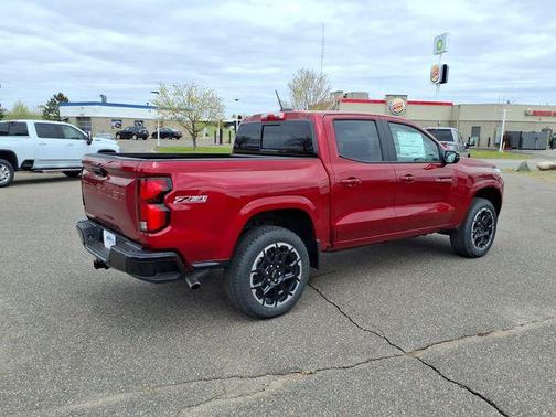 Radiant Red Tintcoat 2026 Chevrolet Colorado Z71