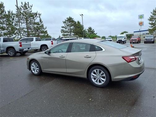 2022 Chevrolet Malibu FWD LT