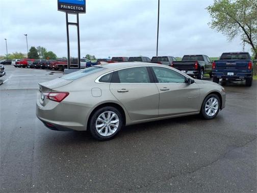 2022 Chevrolet Malibu FWD LT