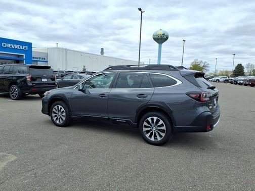 Magnetite Gray Metallic 2024 Subaru Outback Limited XT