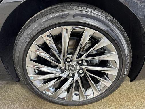 2024 Lexus ES 300h Luxury