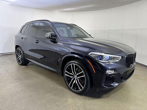 2021 BMW X5 M50i