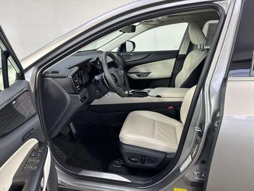 2025 Lexus NX 350h Luxury
