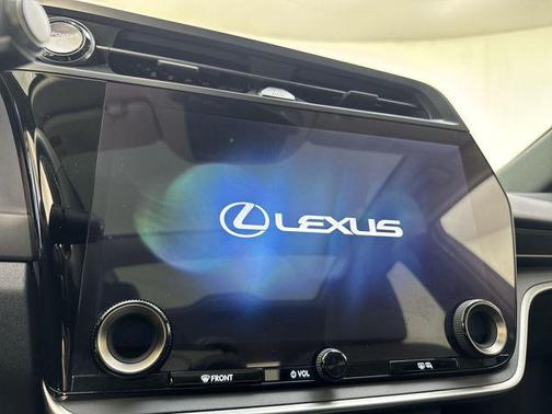 2024 Lexus RZ 450e Luxury