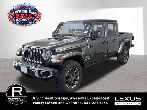 Granite Crystal Metallic Clearcoat 2023 Jeep Gladiator Overland
